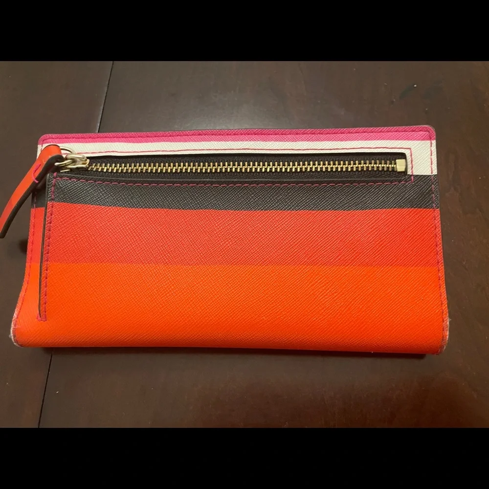 Kate Spade Wallet - Picture 3 of 3